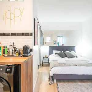  Appartement Happy Days - Eiffel Studio & Terrasse France